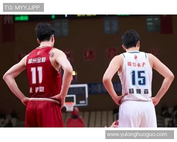 姚明高大身影下的盖帽传奇如何改变篮球比赛的格局与观赏性 姚明高大身影下的盖帽传奇如何改变篮球比赛的格局与观赏性