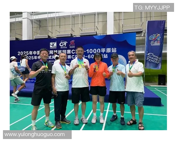 广州网球队的团队协作揭秘:网球巨献背后的默契与拼搏精神 广州网球队的团队协作揭秘:网球巨献背后的默契与拼搏精神